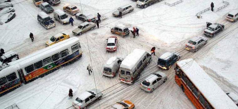 Cum să conduci pe timp de iarnă